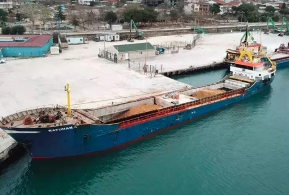 У Мармуровому морі затонув вантажний корабель