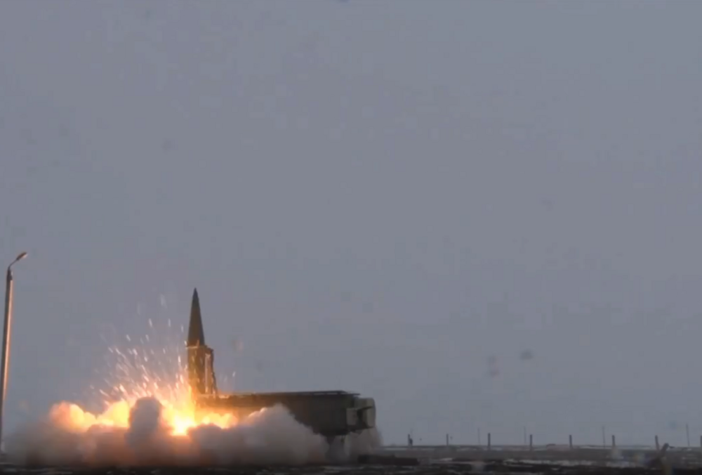 Россия впервые запустила ”Искандер-М” с дальностью полета 800 км