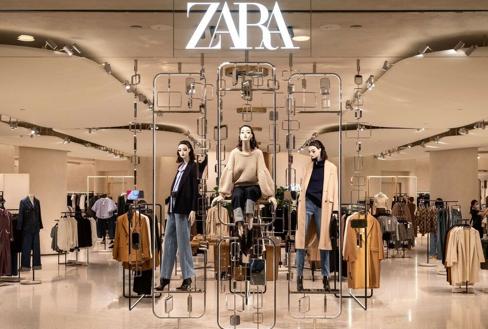 Zara, Bershka и Pull&Bear возвращаются в Россию под другими названиями Zara, Bershka и Pull&Bear возвращаются в Россию под другими названиями