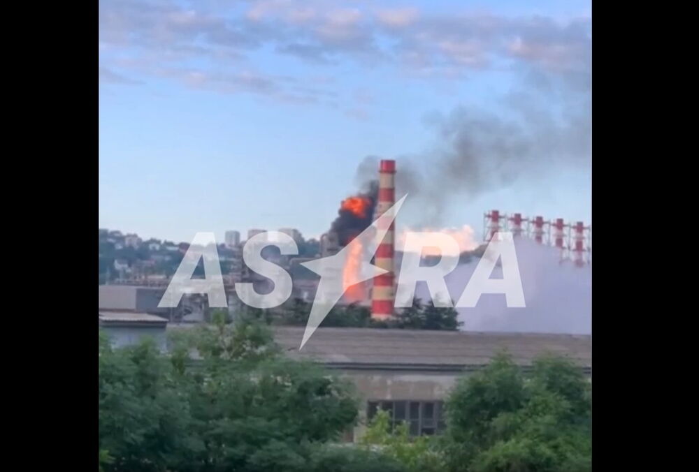 ”Хлопок” их везде найдет”: появились детали атаки дронов на порт Новороссийска и НПЗ Туапсе ”Хлопок” их везде найдет”: появились детали атаки дронов на порт Новороссийска и НПЗ Туапсе