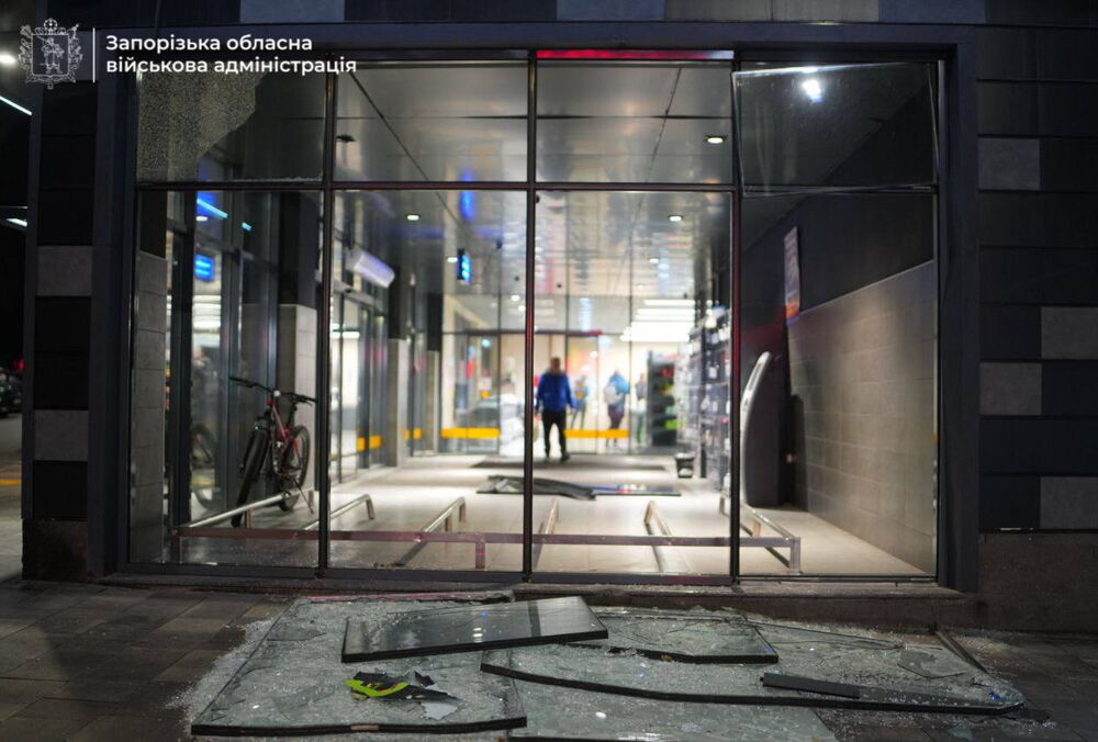 Россия сбросила КАБы на Запорожье: восемь раненых, среди них - дети