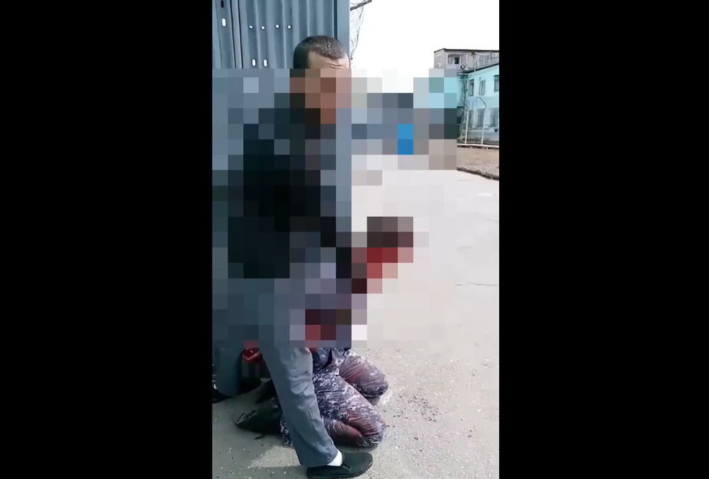 ”Убивали тех, кто мучил мусульман”: захватчики российской колонии записали обращение