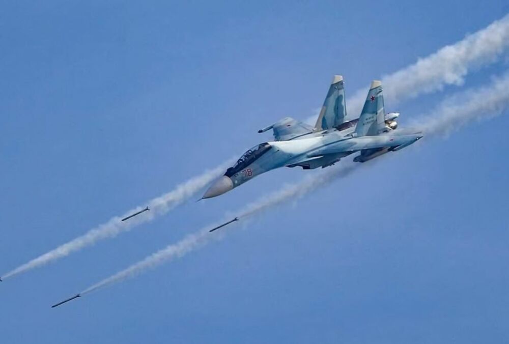 Россия наносит авиаудары по Дергачам: растет число раненых