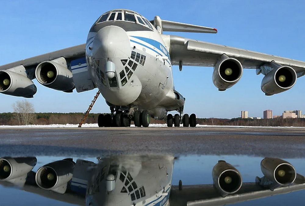 В России во время испытаний взорвался военный самолет Ил-76, есть погибшие 