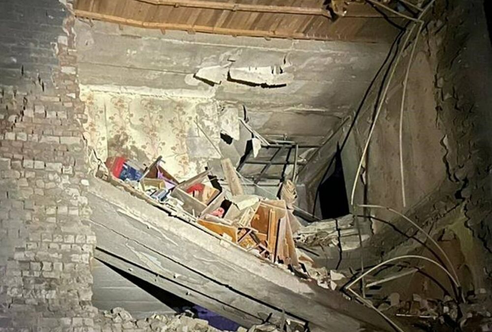 Россияне сбросили авиабомбы на жилые дома в Константиновке