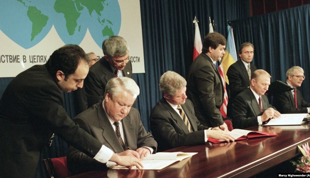 Україні 30: втрата ядерного озброєння і перша золота медаль — чим запам'ятався 1994 рік Україні 30: втрата ядерного озброєння і перша золота медаль — чим запам'ятався 1994 рік