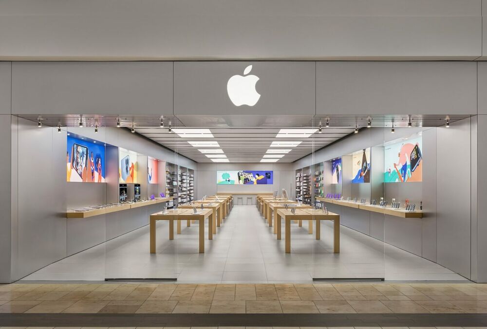 Трамп загрожує ввести 25% мита проти Apple