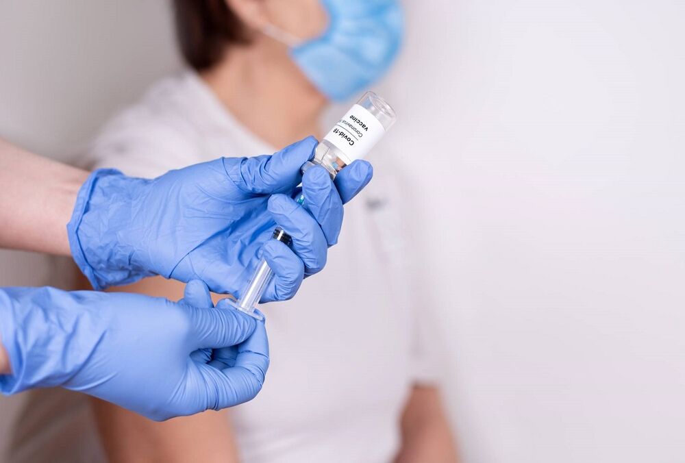 Вступил в силу закон об обязательной вакцинации от ковида 