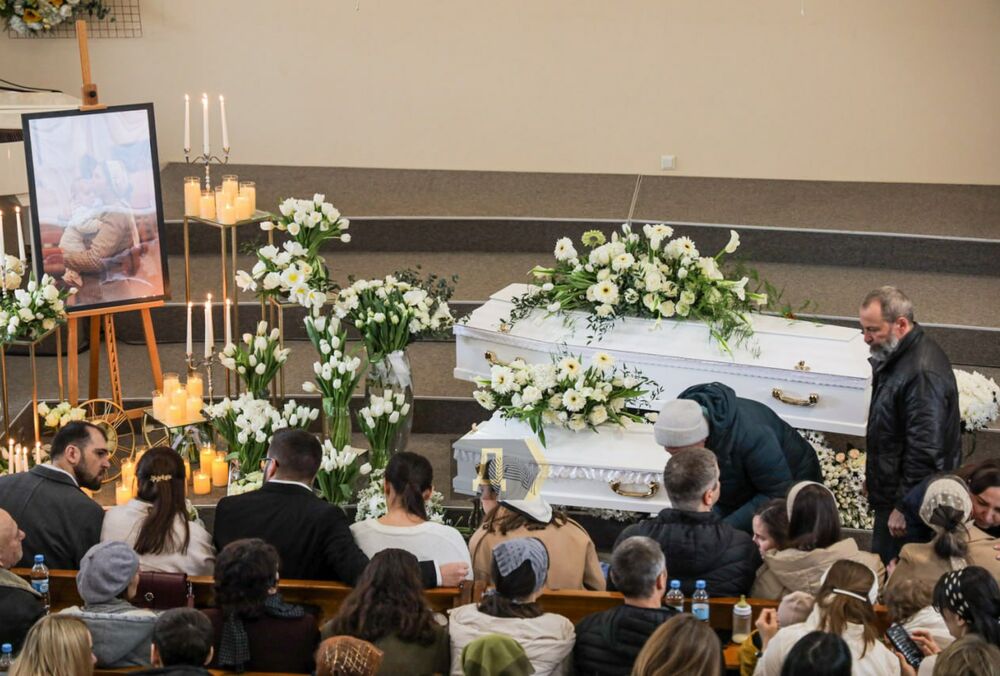 Россияне нанесли удар баллистикой по Одессе, где как раз прощались с жертвами атаки дронов 2 марта