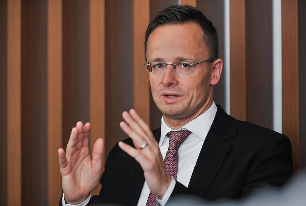 Сійярто: Угорщині довелося заплатити надто велику ціну за війну в Україні