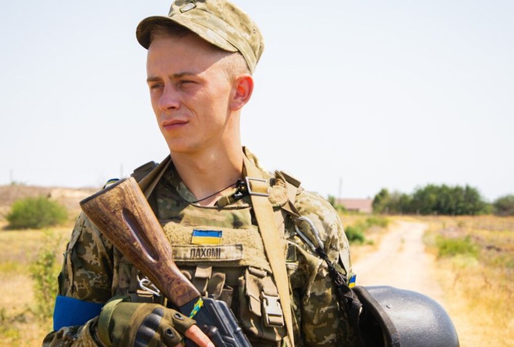 Актор серіалу ”Кріпосна” пішов на службу до ЗСУ