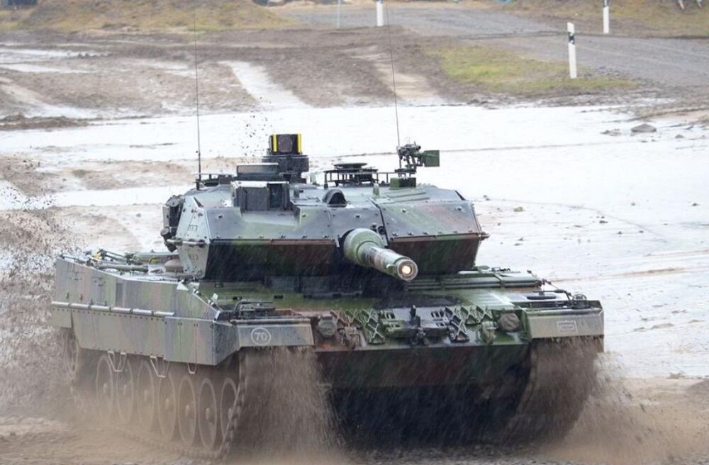 Германия отказала Нидерландам в поставке в Украину танков Leopard Германия отказала Нидерландам в поставке в Украину танков Leopard