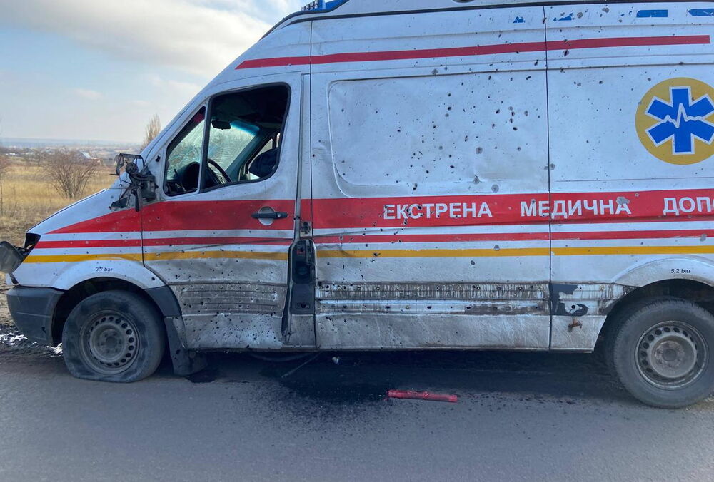 Трое медработников пострадали в результате атаки FPV-дрона в Купянске