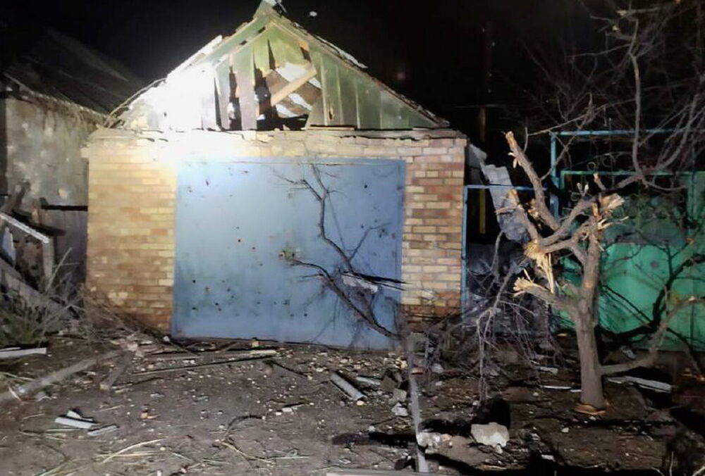 Россия ночью обстреляла Никополь из ”Градов”: повреждены дома и ЛЭП