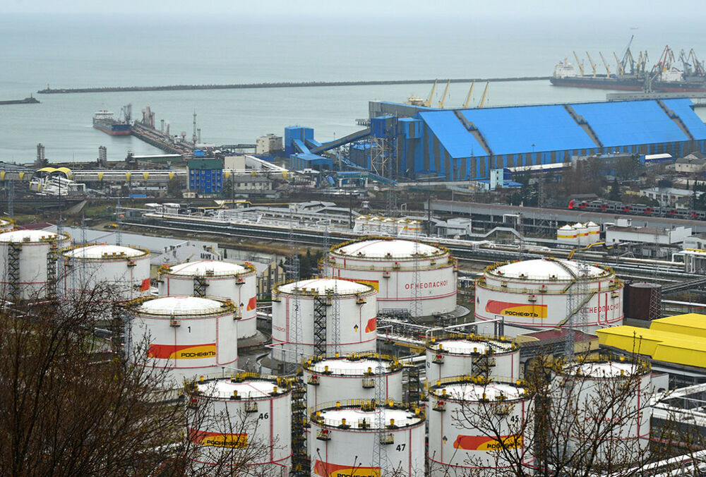 НПЗ в Туапсе остановил работу после удара Украины