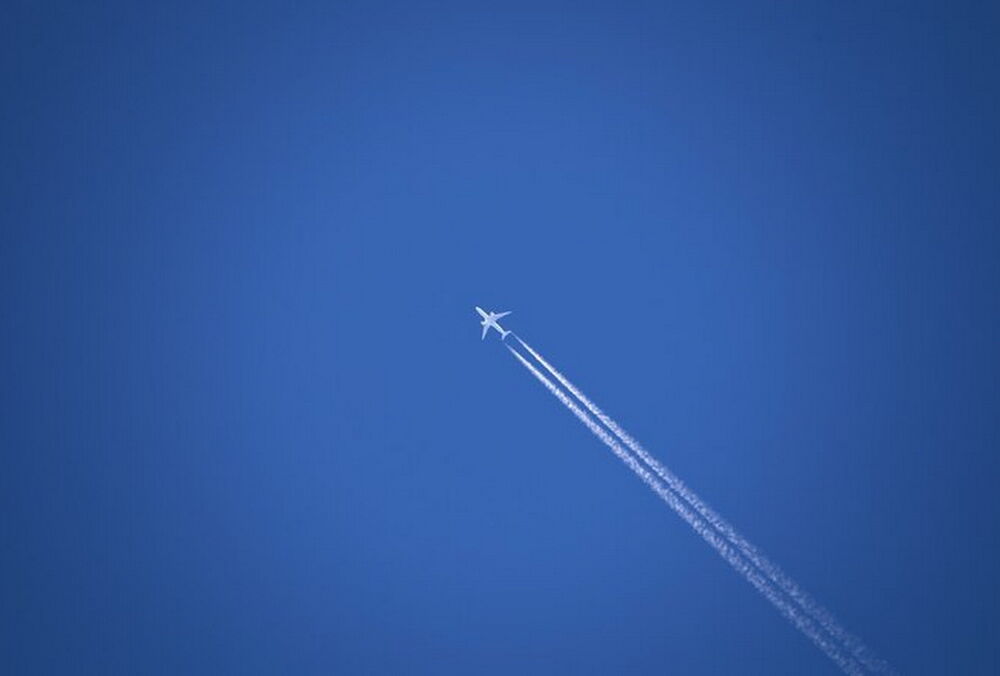 Великобританія працює над відновленням польотів в Україну після припинення вогню