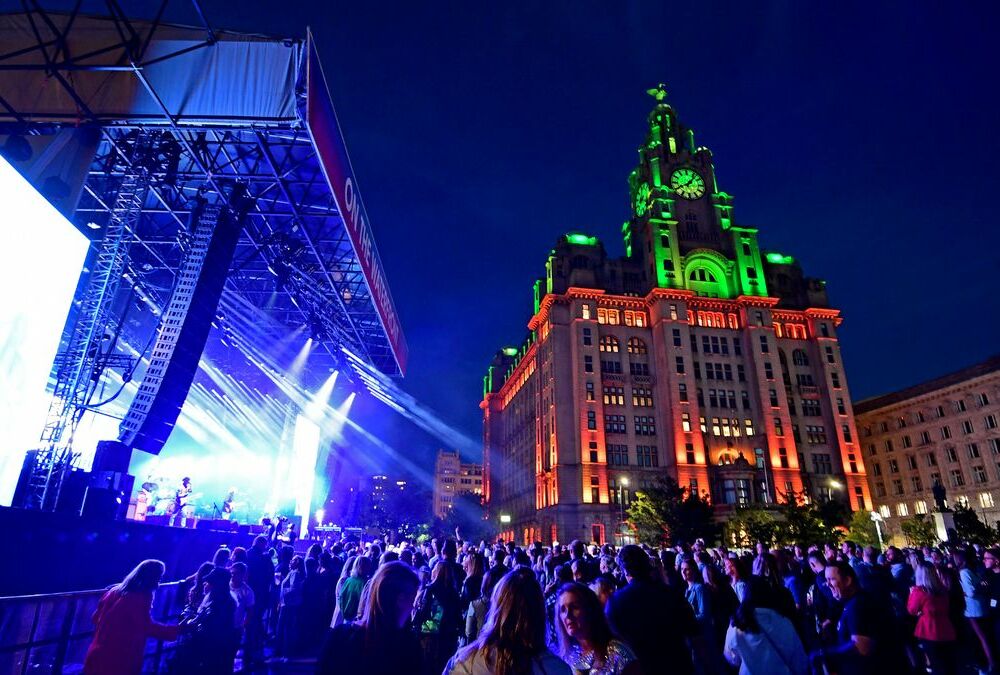 Стало відомо, хто з українських зірок виступатиме у фан-зоні Євробачення