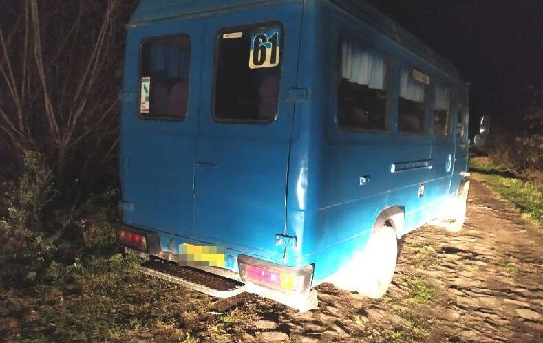 Подросток в третий раз за год похитил маршрутку в Ровно