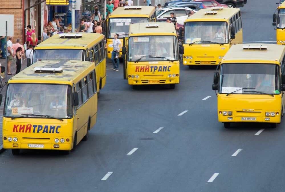 Проезд в маршрутках может подорожать после карантина: перевозчики назвали цифры