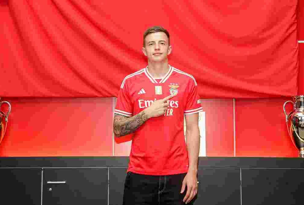 Вратарь Шахтера продолжит карьеру в португальском футбольном клубе