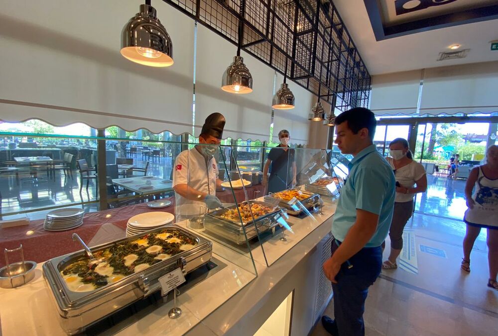 В Турции ужесточают карантин для туристов