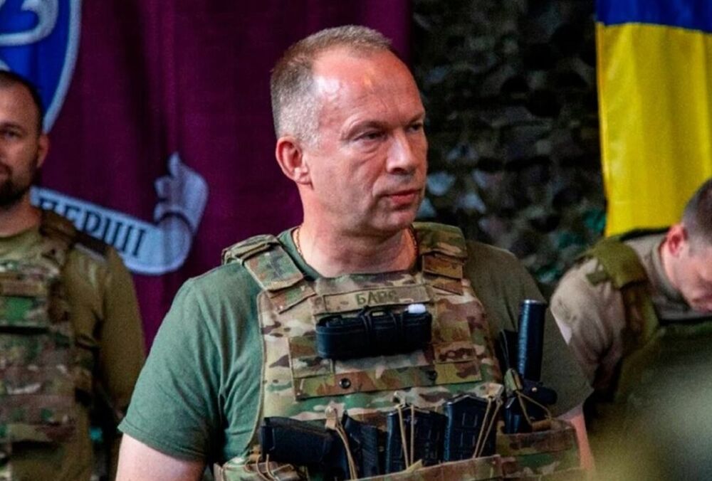 Украинский флаг вскоре будет в Крыму и на Донбассе – Сырский 