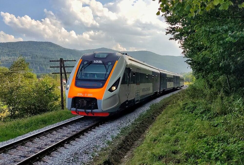 Росіяни атакували залізничну інфраструктуру Одеської області: є пошкодження