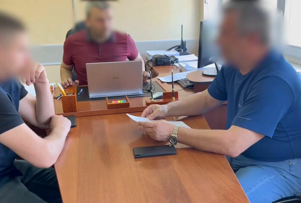 Бывший мэр Южноукраинска избил заместительницу при распределении гуманитарки