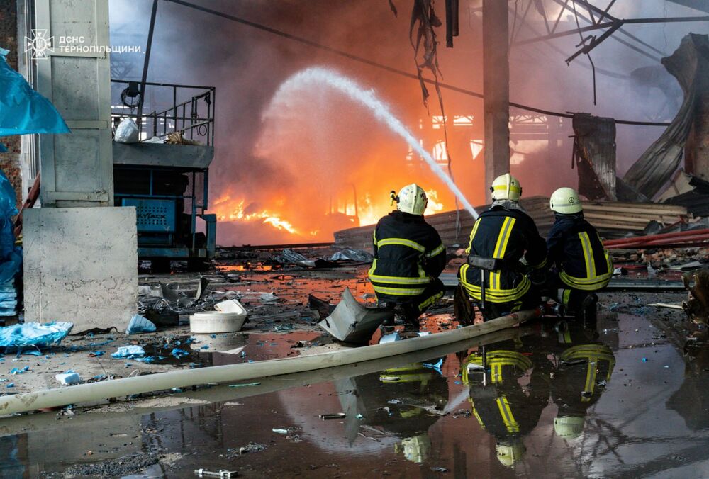 Зеленский отреагировал на массированный удар РФ по Украине