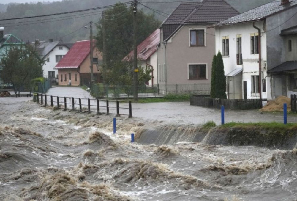 Из-за наводнения в Польше ввели режим стихийного бедствия