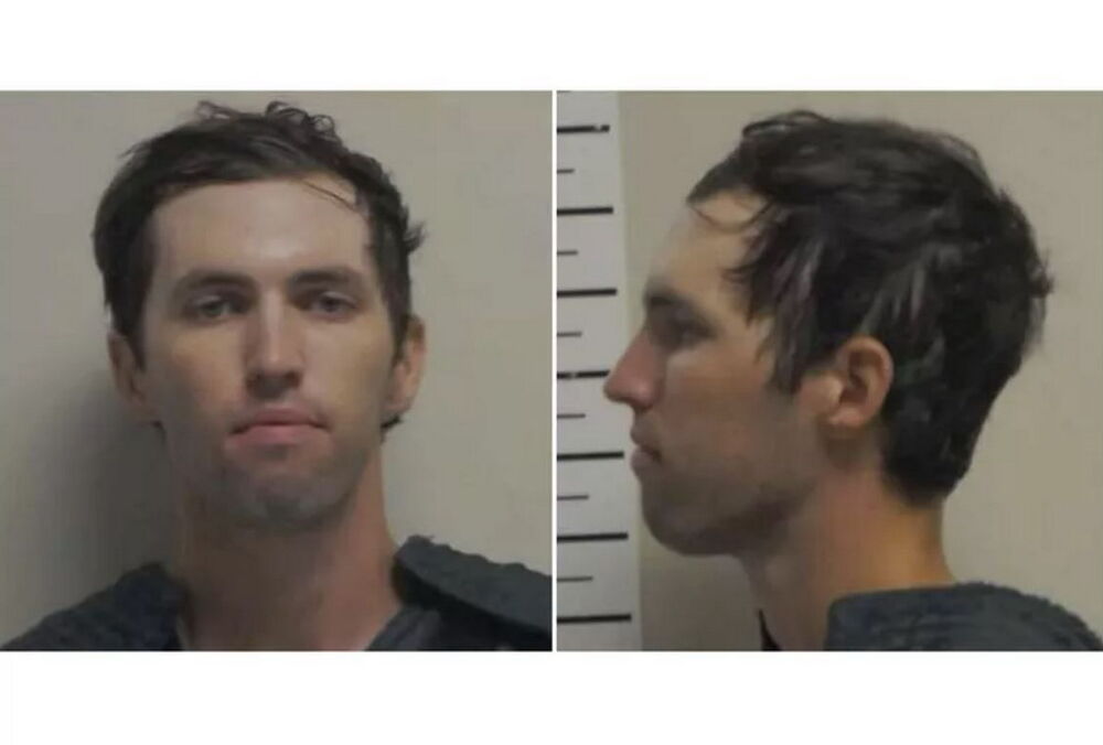 Вбивство Чарлі Кірка: Тайлер Робінсон залишив записку перед стріляниною