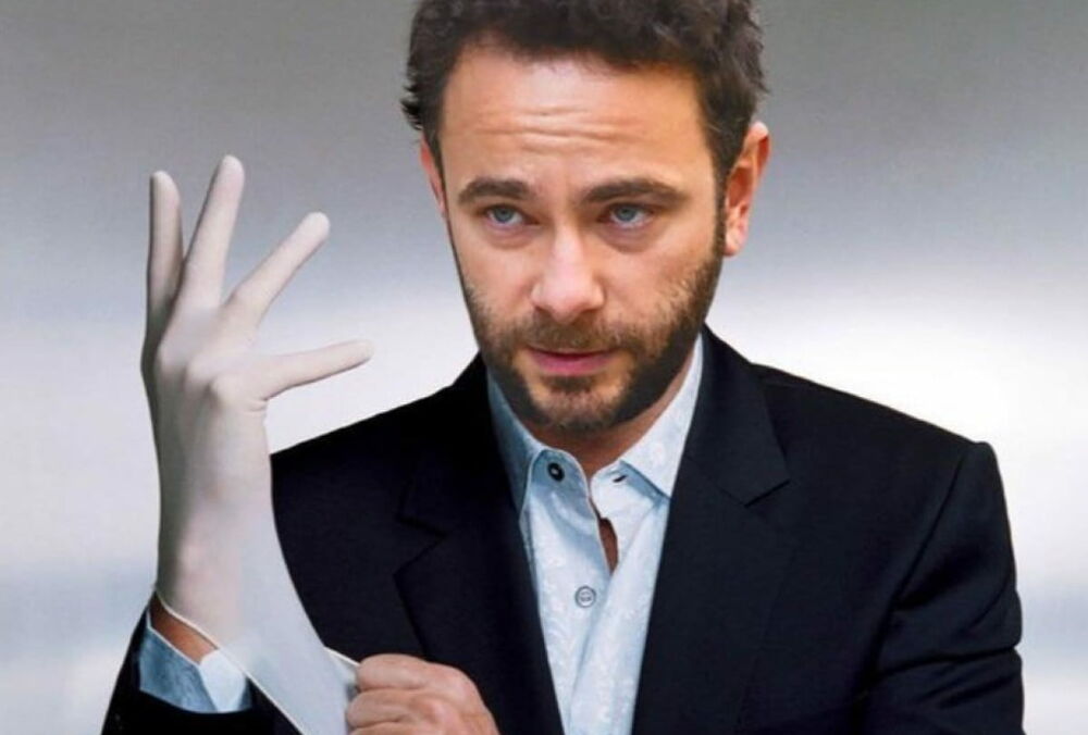 С сайтов Киевской областной администрации и партии “Слуга Народа” исчесла информация о Дубинском