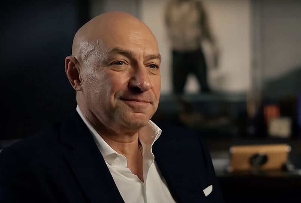 ДБР повідомило про підозру екс-співвласнику ”ПриватБанку” Боголюбову