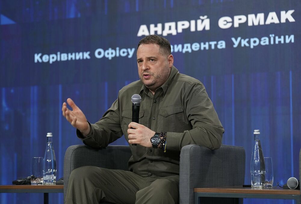 Відмова Путіна від переговорів у Стамбулі буде останнім сигналом небажання Росії закінчувати війну, - Єрмак