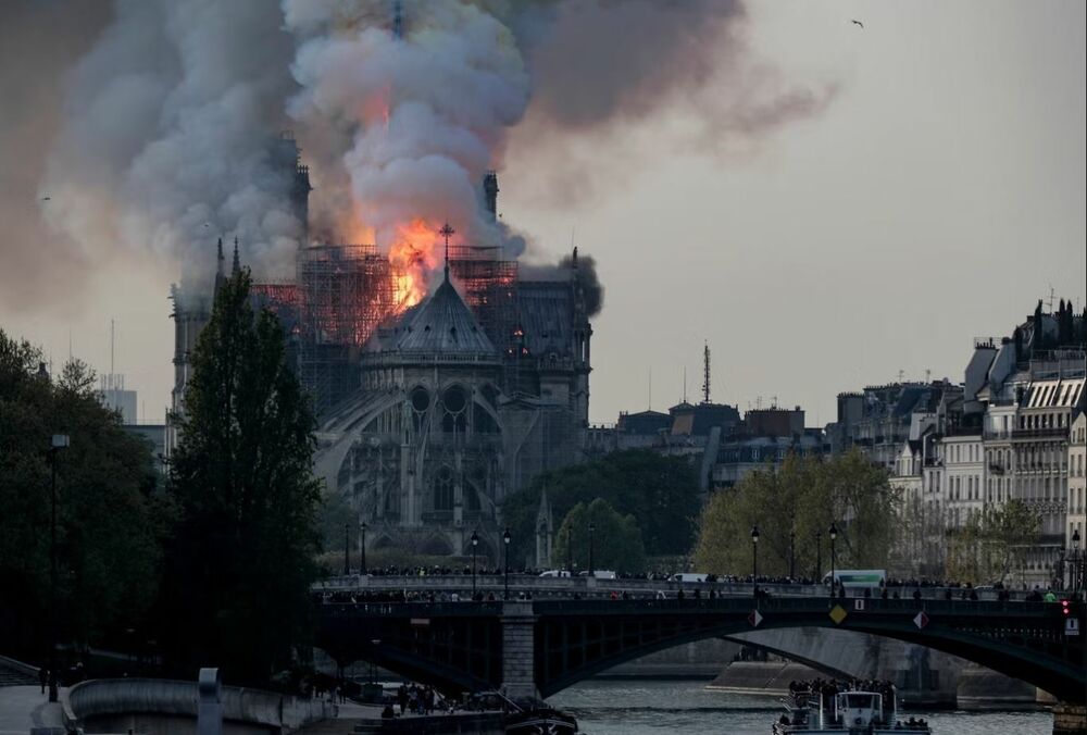 Вход в Собор Парижской Богоматери станет платным