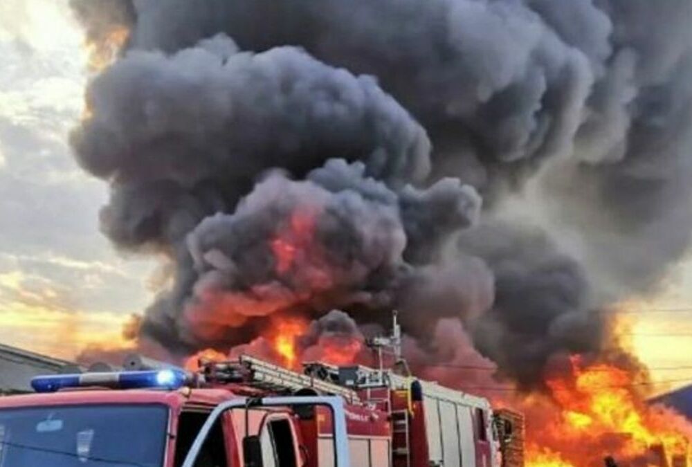 Беспилотник атаковал нефтебазу в Белгородской области