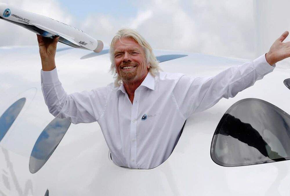 Річард Бренсон поки що не може допомогти з відновленням ”Мрії”