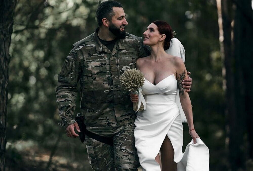 ”Я тебе вб'ю, мені втрачати нічого”: снайпер Емеральд розкрила шокуючі причини розлучення