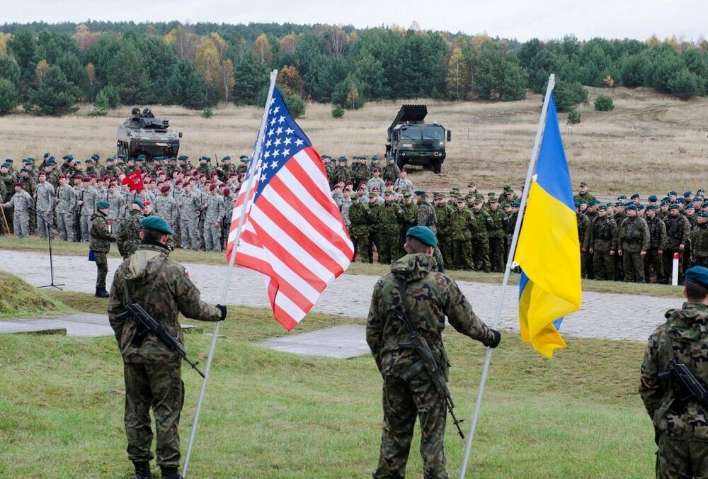 СМИ: на следующей неделе США объявят новый пакет военной помощи Украине СМИ: на следующей неделе США объявят новый пакет военной помощи Украине