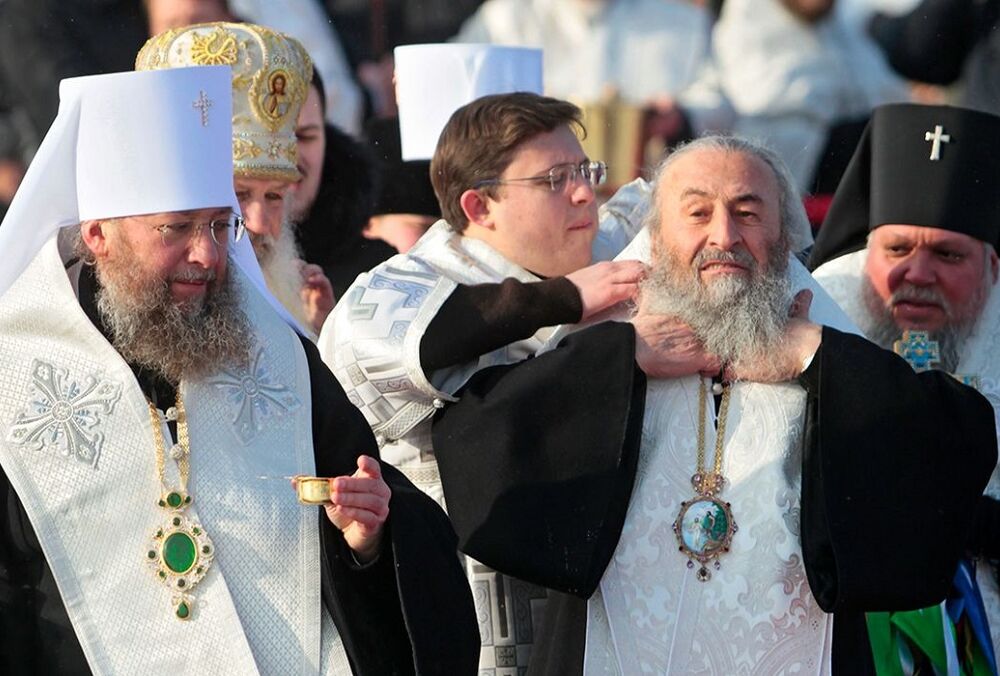 Соцопитування: переважна більшість українців виступила за повну заборону московської церкви