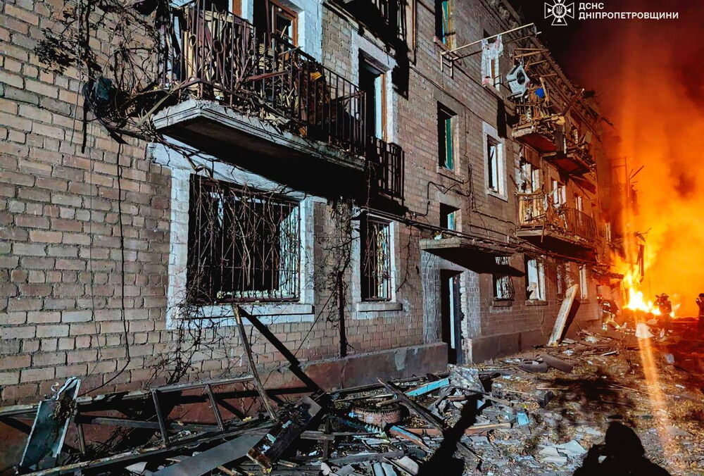 У Кривому Розі завершили рятувальні роботи: загинула одна людина (фото)