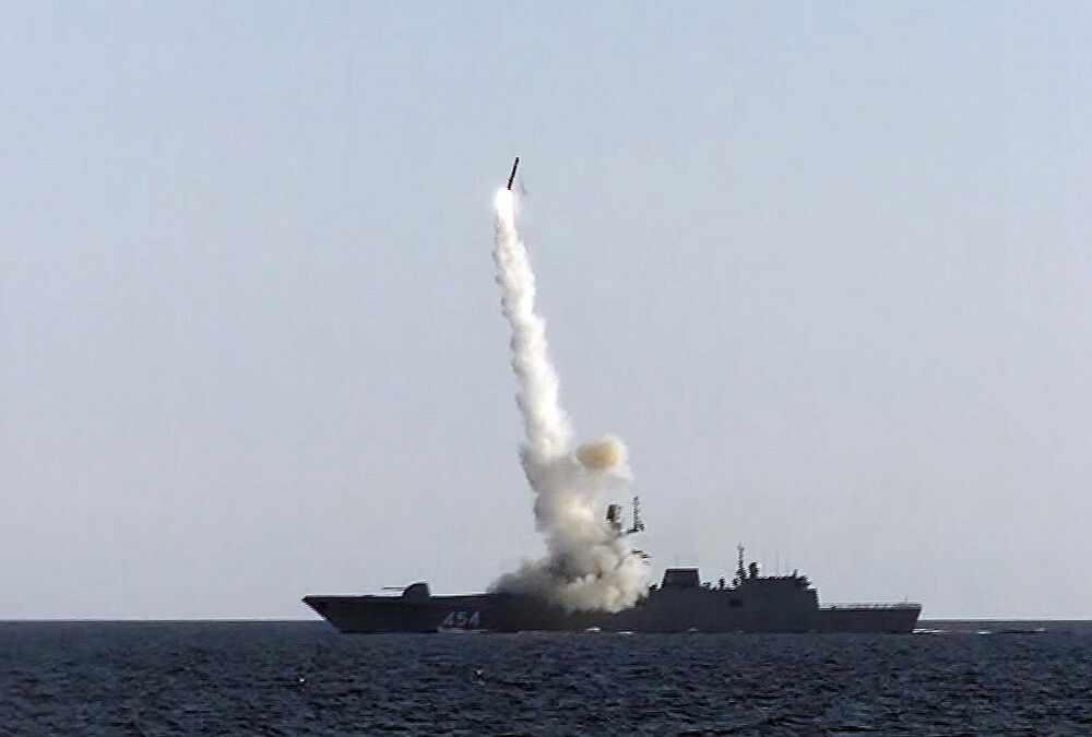  ”Аналоги отсутствуют”: Путин хочет вооружить российский флот новыми ракетными комплексами 