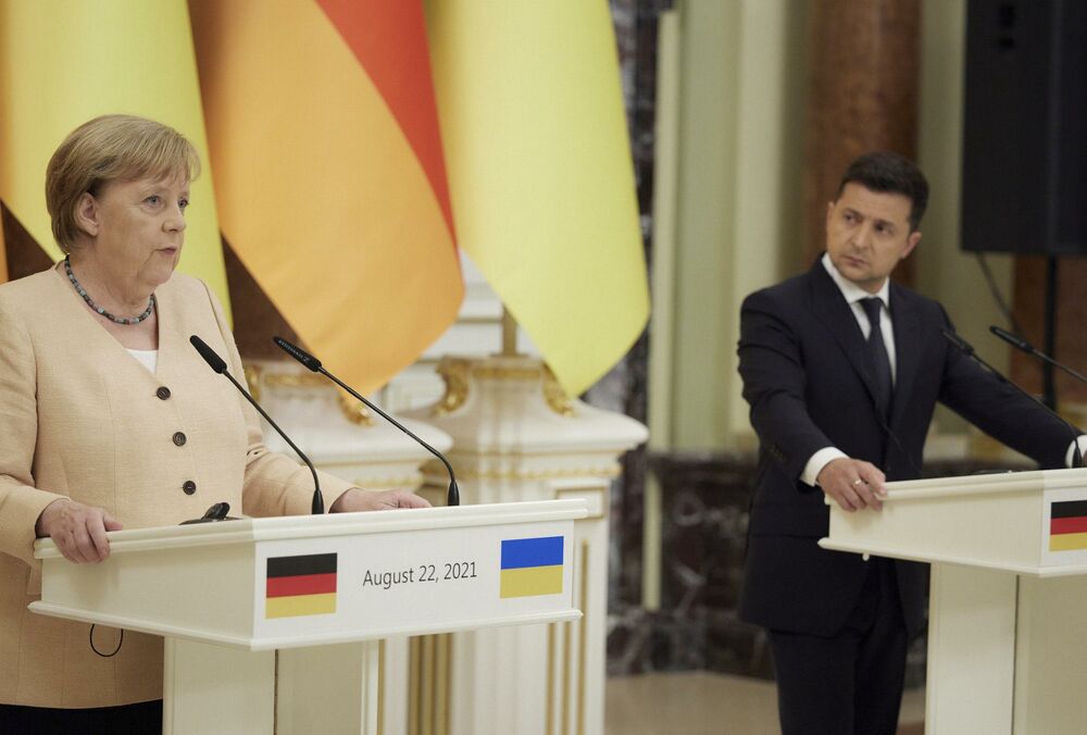 Прощальний візит Меркель в Україну: підсумки зустрічі з Володимиром Зеленським Прощальний візит Меркель в Україну: підсумки зустрічі з Володимиром Зеленським