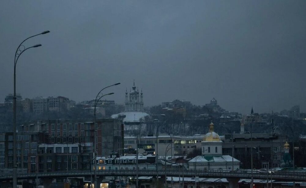 Українські магазини почали готуватися до блекауту