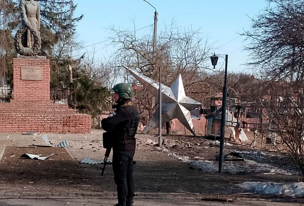 Росіяни вдарили по Вовчанську - у місті пролунали близько 30 вибухів, є поранений