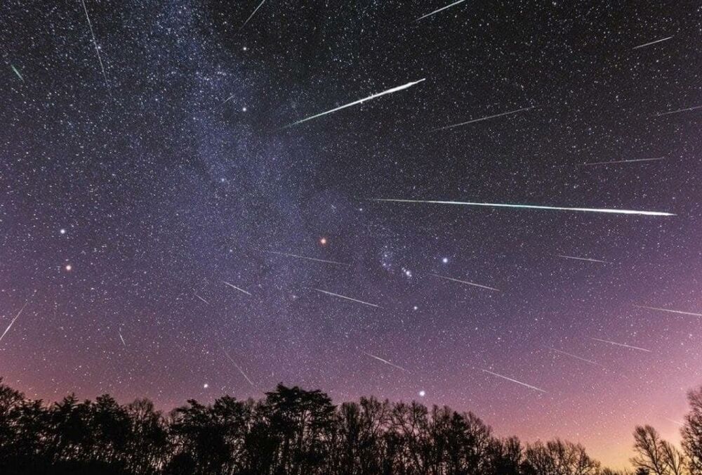 Спалах у Києві стався через падіння метеору, - Держкосмос