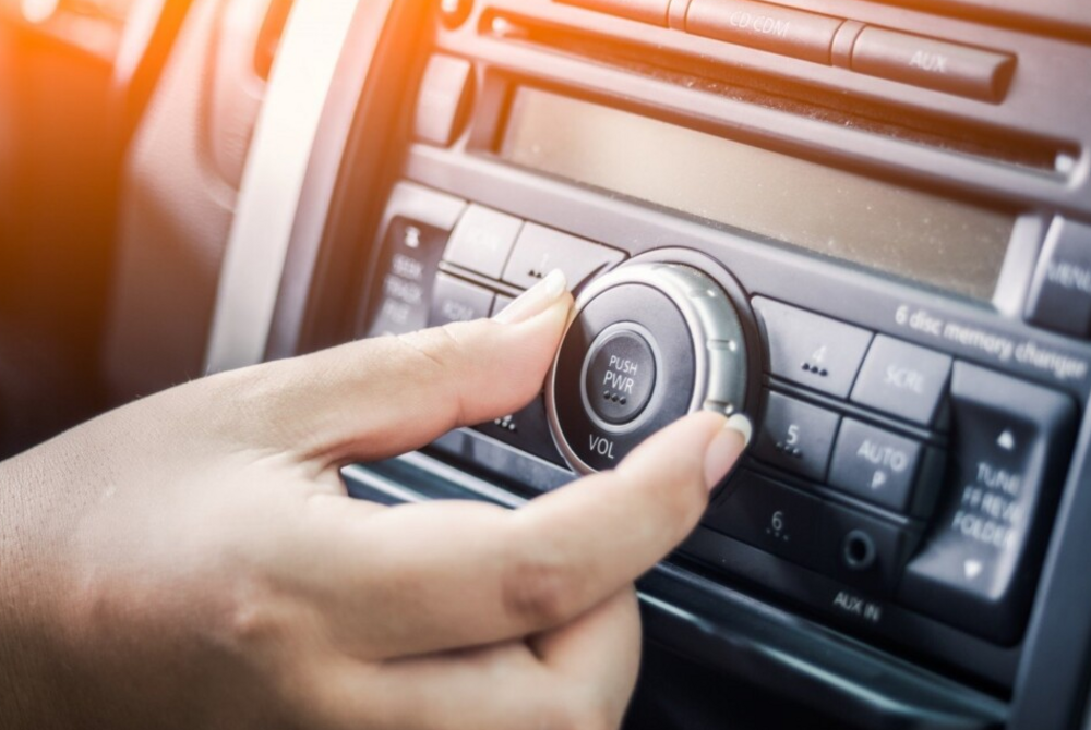 В России по радио объявили о воздушной тревоге и угрозе ракетного удара