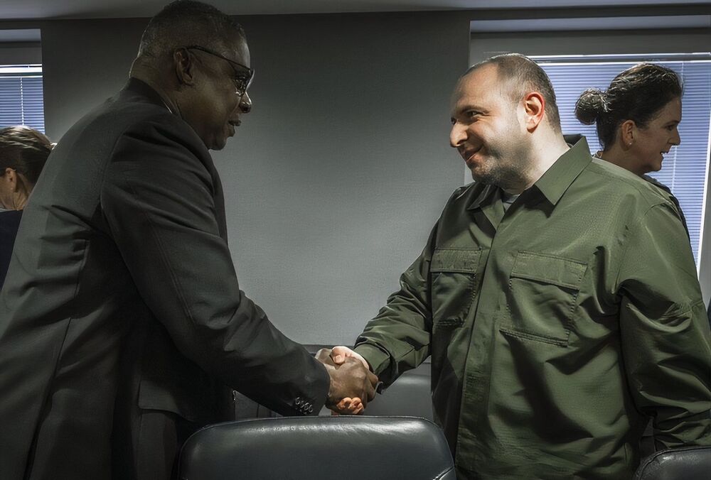 Міністри оборони України та США зустрілися ”за зачиненими дверима”: про що йшлося