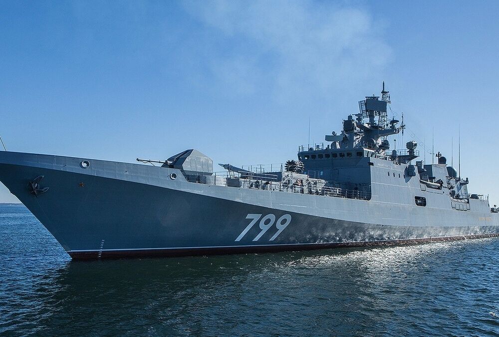 Россия срочно вывела в Черное море фрегат ”Адмирал Макаров” с ”Калибрами” Россия срочно вывела в Черное море фрегат ”Адмирал Макаров” с ”Калибрами”