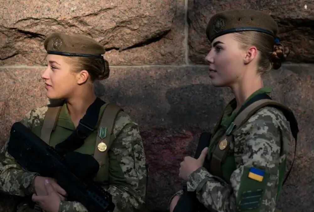 Жінкам-медикам та фармацевтам тепер треба стати на військовий облік, якщо вони хочуть працювати офіційно